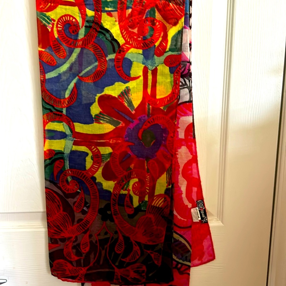 This Desigual scarf come in very warm colour & soft,
